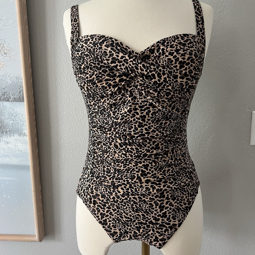 La blanca island goddess front wrap one piece swimsuit size 6 Leopard print